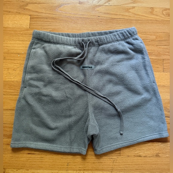 Essentials Charcoal Men's Fleece Shorts - Picture 1 of 2
